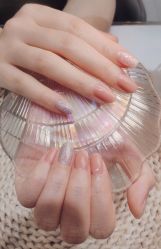 -吉吉靓甲美睫