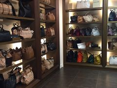 -巴宝莉工厂店/折扣店(工厂店)