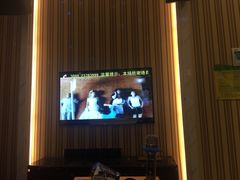-皇马纯KTV·量贩·聚会(民治店)