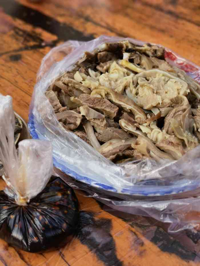 接渡老大狗肉店-"最正宗的乐平狗肉,老字号,狗肉特别好吃,.