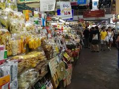 -瓦洛洛传统市场