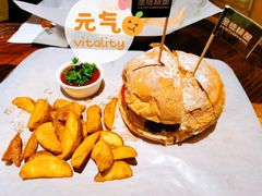-圣徒精酿美式餐厅saints brewing(裕华万达步行街店)