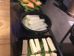 -尚尚仙·酸汤猪手·猪肚鸡火锅(华联万柳购物中心店)