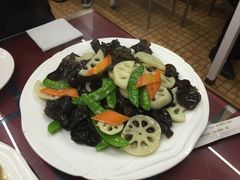 -锅贴王海鲜小馆