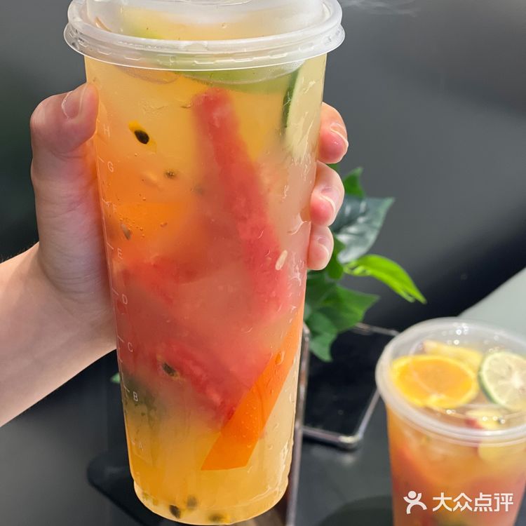 喝CoCo水果桶还有送冰淇淋球！
