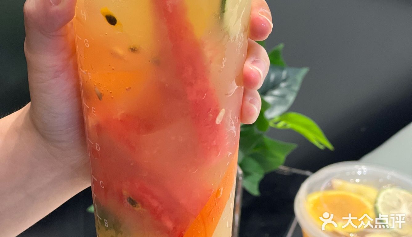 喝CoCo水果桶还有送冰淇淋球！