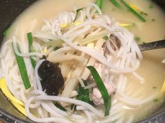 -云海肴·汽锅鸡·云南菜(天山百盛优客店)