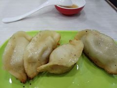 -珊珊小笼馆(仙霞路店)