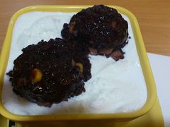 白雪黑糯米甜甜-满记甜品(优客百盛店)