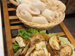 -菌海森林·非遗野生菌火锅(西山区滇池路摩根道店)