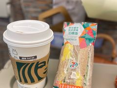 -星巴克(上海虹桥站2A检票口)