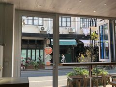 露天位-茶是一枝花泡茶店