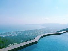 -三亚亚龙湾人间天堂鸟巢度假村