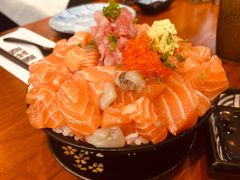 三文鱼火山丼-魔丼屋(日月光店)