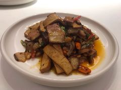 腊肉炒香干-禾珍珠家常小馆(河南博物院店)