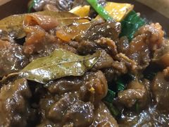 -大富蚝乌东哥饭店·石锅鱼杂·柠檬鸭(革新路店)