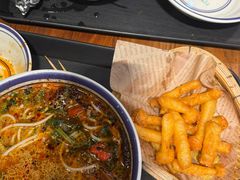 -云阿蛮云南生烫牛肉米线(奉贤路店)