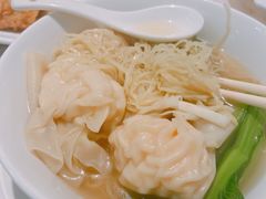 鲜虾云吞面-香港百合居(LCM置汇旭辉广场店)