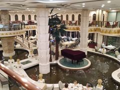 -碧中海汤泉汗蒸酒店