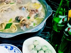 -东东骨头王火锅城(宝山店)