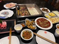 -百年川椒重庆老火锅(光谷店)
