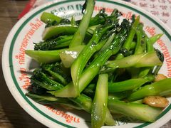 油渣炒菜芯-辉记炭烧海鲜大排档·老字号(福田店)