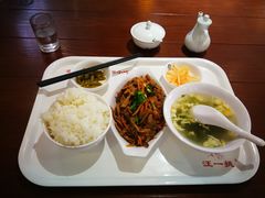 -汪一挑馄饨(老街店)