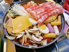 芝士肥牛年糕火锅-Meet Sun韩式大排档(五一广场7MALL店)