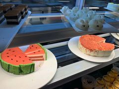 -钱小奴海鲜自助黑金店(杭州滨江龙湖店)