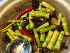 乳牛肝菌爆高山鲜竹笋-眉州东坡(通州店)