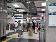 -梨园(地铁站)