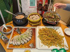 -莲餐厅·湖北菜·潜江小龙虾店(愚园路店)