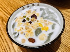 椰汁冰粉-狮头牌卤味研究所·卤味饭(花城汇南区店)
