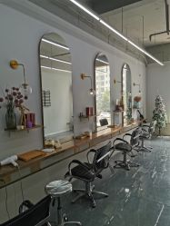 -茶发Salon·烫发染发理发