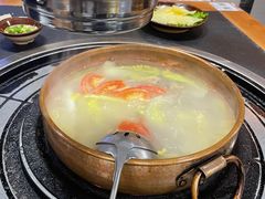 -阿山卓·野生菌火锅·纳西火塘烤肉