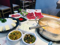 -潮汕酱记鲜牛肉火锅(欧尚店)