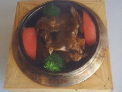 石锅牛仔骨-城外驿餐厅