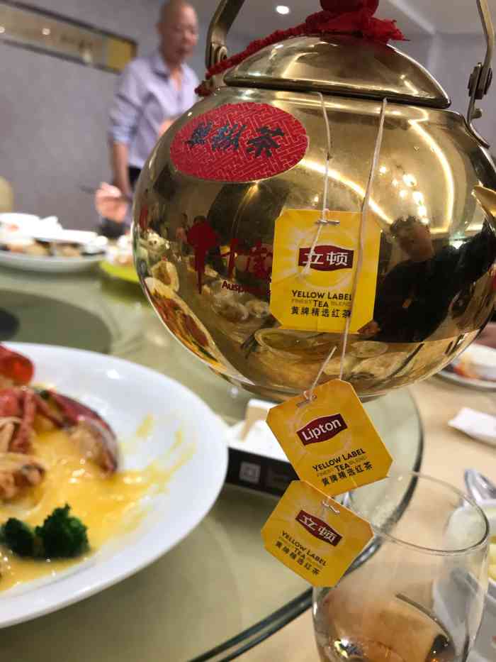 南粤春宴会庄园中餐厅-"时间一直走没有回头,当年睡在上铺的兄弟也.