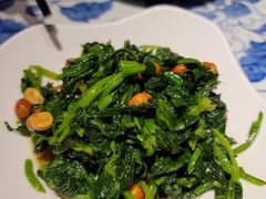 果仁菠菜-好嫂子酱猪手•农家菜(学院南路店)