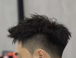 -PE SALON