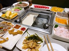 -海底捞火锅(关山保利店)