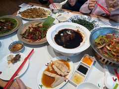 -LuOne凯德晶萃广场(徐家汇路店)