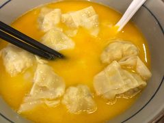 金汤黄鱼馄饨-蟹黄鱼·楼上面馆(外滩中央旗舰店)