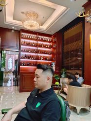 -尼特斯男士发型馆