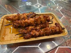 -乡村馕坑肉·烧烤·新疆菜·本地人更爱吃(阿勒泰首店)