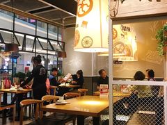 大堂-吕氏疙瘩汤·海鲜新鲁菜(凯德mall新都心店)