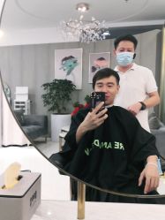 点击看大图 -八佰伴8008星级形象店