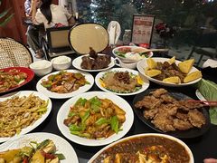-红东阁东北菜烤肉酒馆(CROSS万象汇店)