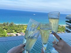 -瑰丽酒店·海吧·天际下午茶·现场DJ·天台酒吧