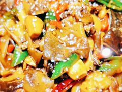 -荷花亭·湖北融合菜(十堰武商MALL店)